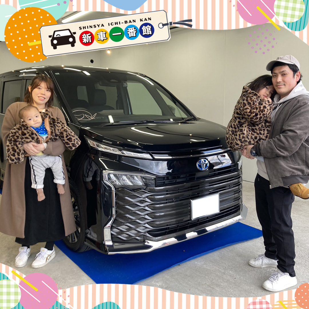 28日コガマサノリ　ヴォクシー　ハイブリッドSZ